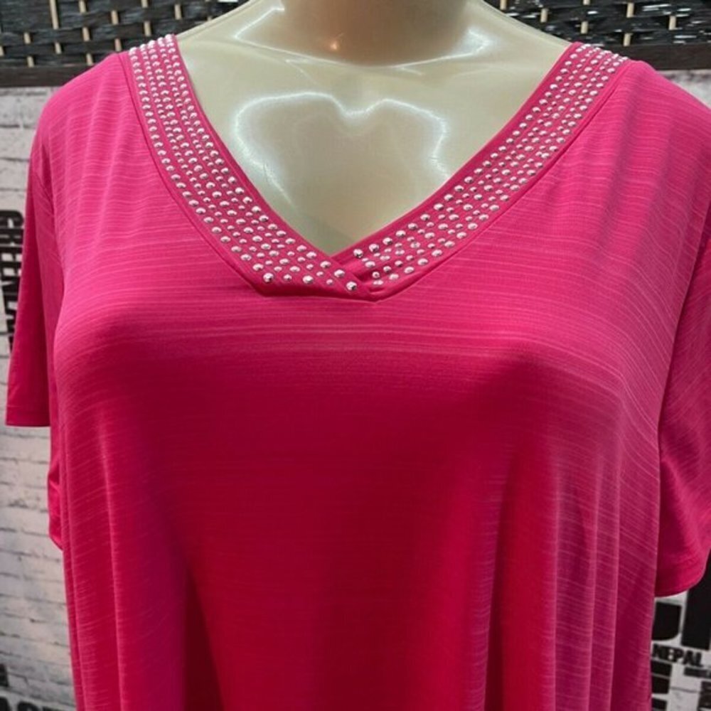 Suzie in the City Plus 3X Pink Studded V-Neck Short Sleeve Top - Picture 2 of 6